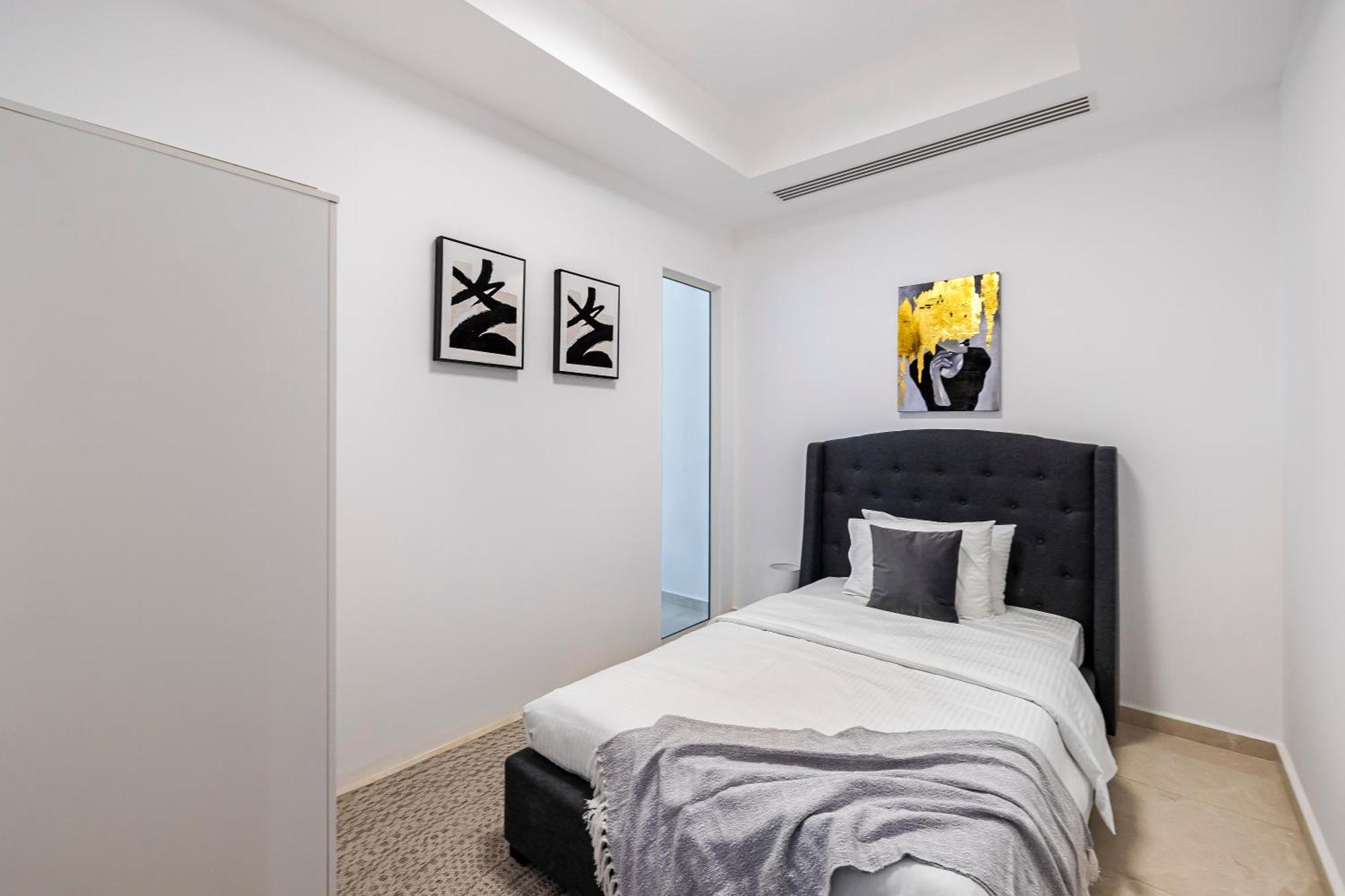 1br Study Bay Square View Business Bay Apartment *