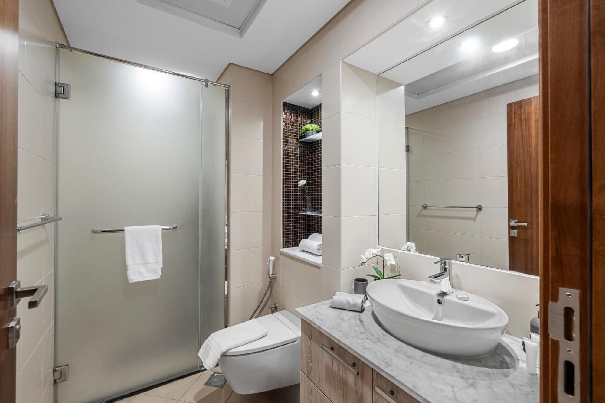 1br Study Bay Square View Business Bay *